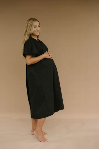 berthi-gown-black-2_5000x